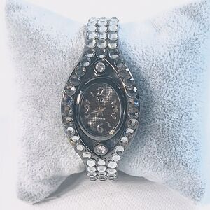 SA Black & Crystal Rhinestone Clamshell Metal Bracelet Watch, New Battery